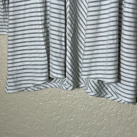 Chico's Zenery White with Gray Stripes Open Front Cardigan Knit Sweater Size 0 - Picture 3 of 8